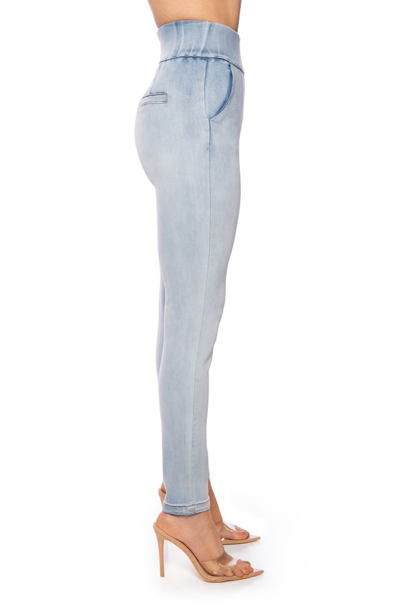 BIG BOOTY EXTREME STRETCH FLEX FIT HIGH WAIST DENIM PANT in light blue | Skinny Jeans