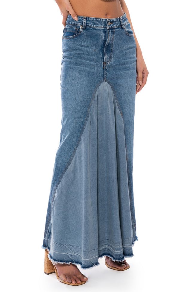 ADDED FLARE FRONT PLEAT MAXI SKIRT