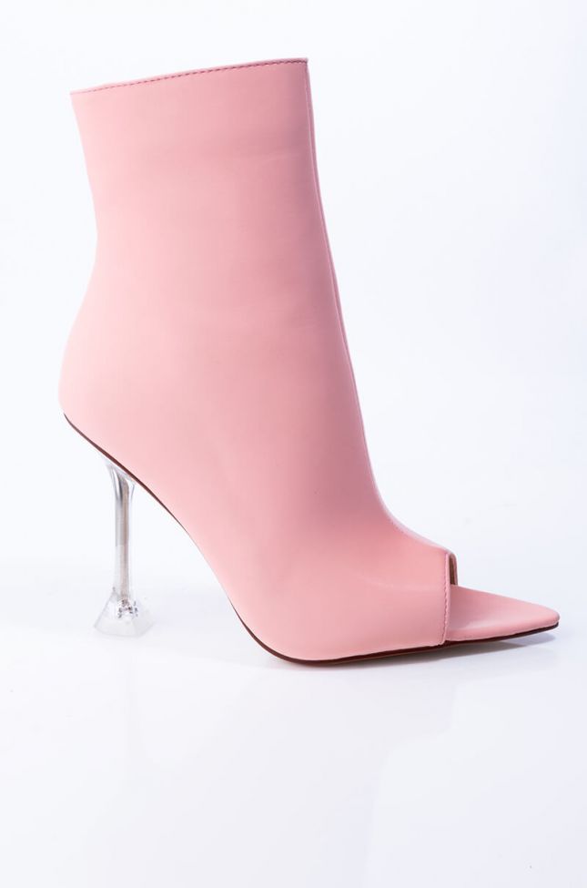 Back View Azalea Wang Cold Hearted Stiletto Bootie In Pink in Pink