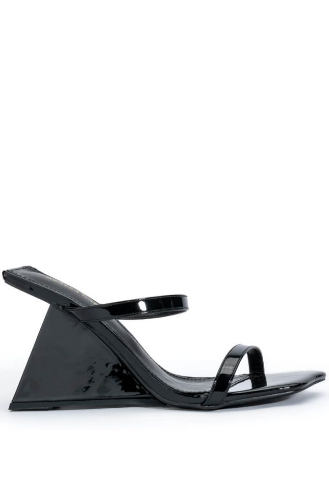 Side View Azalea Wang Cornell Patent Wedge Sandal In Black