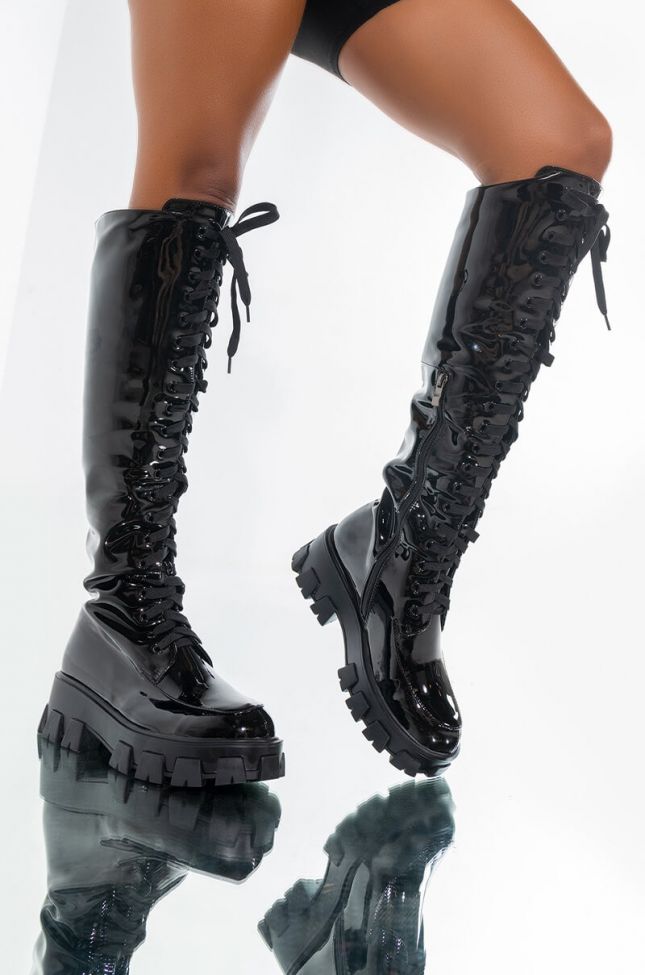Front View Azalea Wang Everybody Knows It Flatform Boot In Black