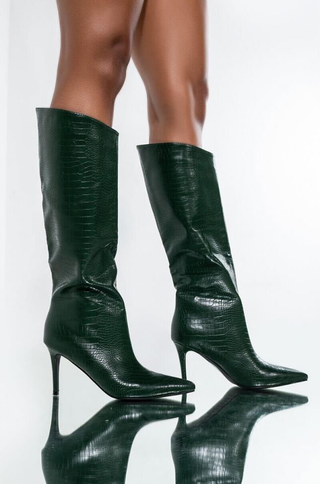 Front View Azalea Wang Fall For You Stiletto Boot In Green