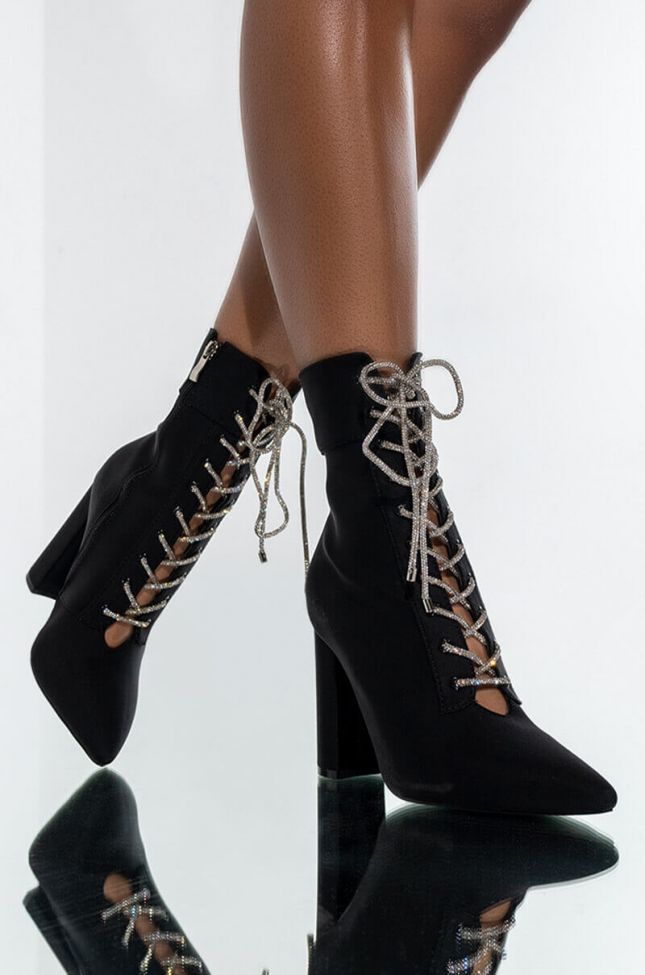 Front View Azalea Wang Make Your Mind Up Chunky Bootie In Black