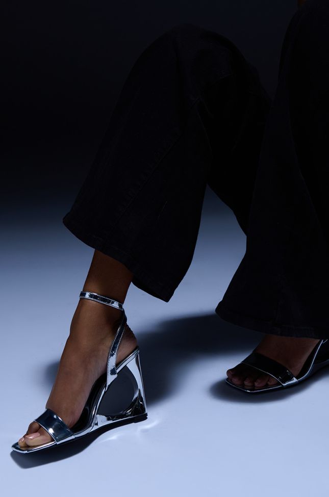 Extra View Azalea Wang Sharla Silver Cut Out Wedge Heel Sandal