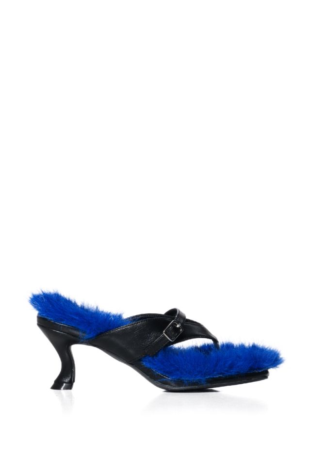 Side View Azalea Wang Super Shy Blue Furry Sandal