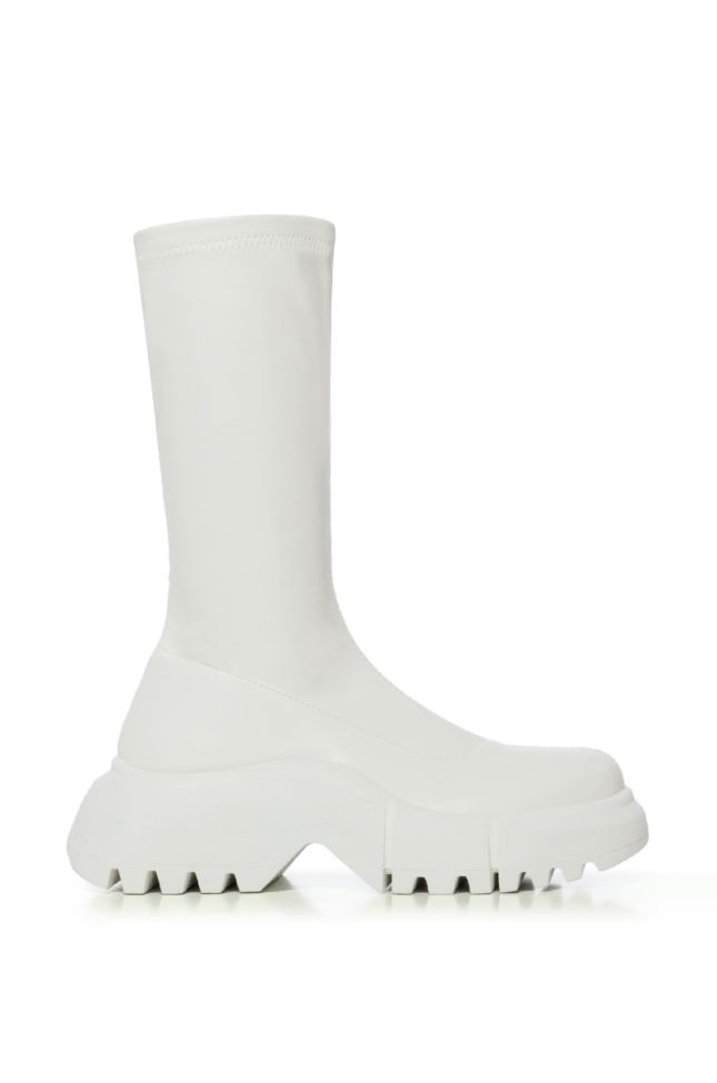 Side View Azalea Wang Sweetbay White Futuristic Boot