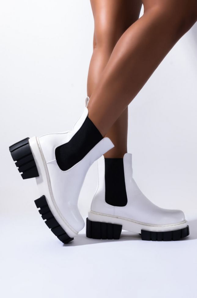 Side View Azalea Wang Tonic Over Everything Flatform Bootie In White in White