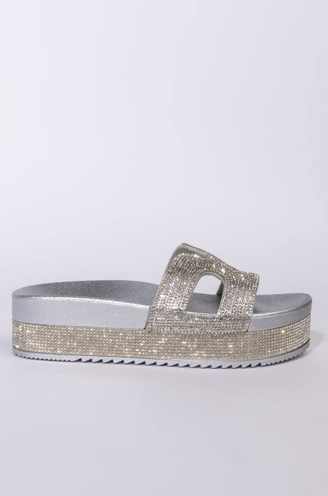 Front View Azalea Wang Turn It Up Flatform Sandal In Silver
