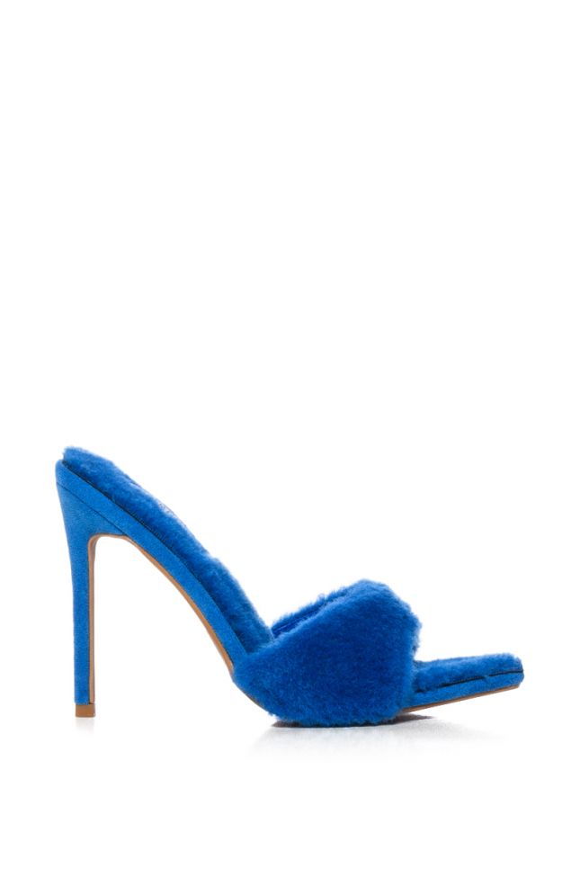 Side View Beast Mode Fuzzy Pointed Toe Sandal In Blue