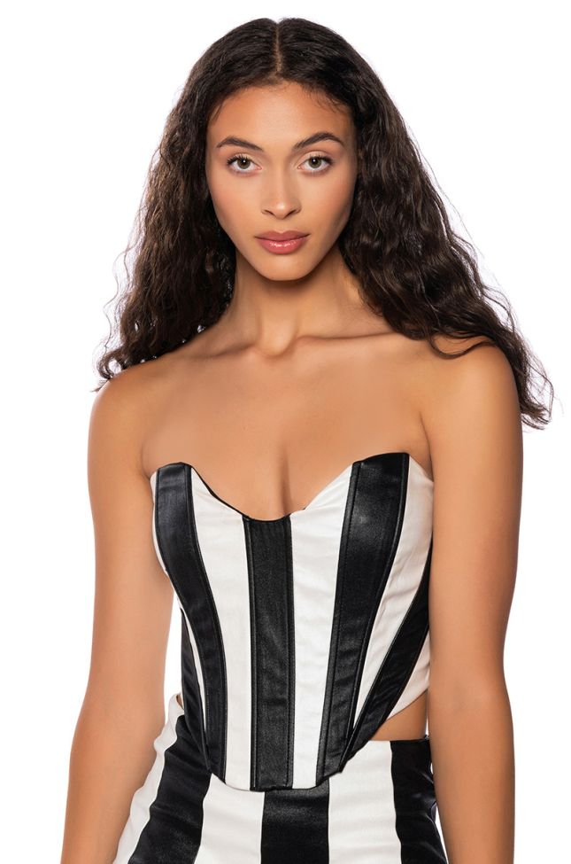 Front View Best Of Me Strapless Corset