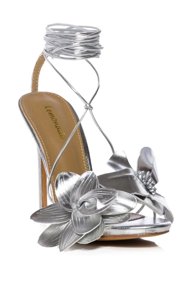 BLOOMING FLOWER STRAPPY STILETTO SANDAL IN SILVER