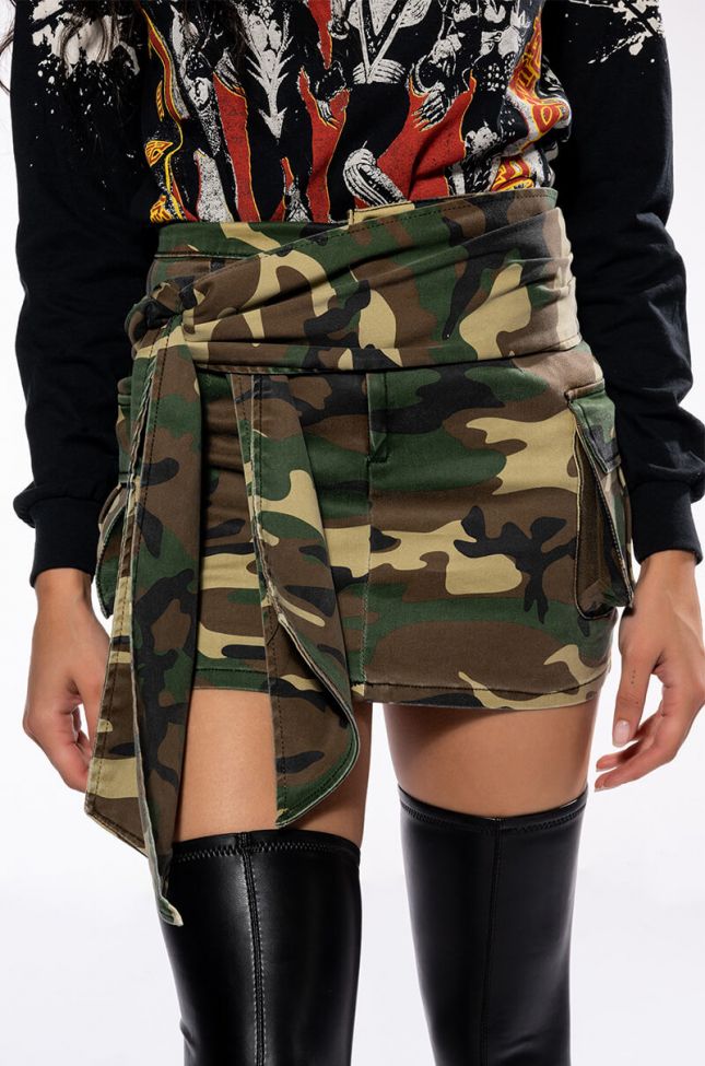 Side View Camouflage Print Mini Skirt