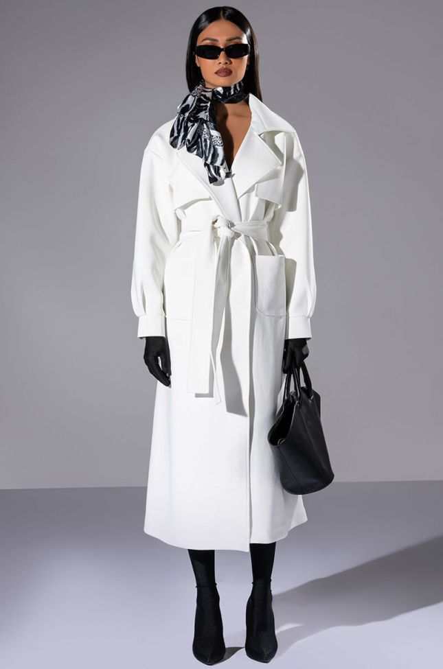Front View Cannes Luxe Scuba Trench