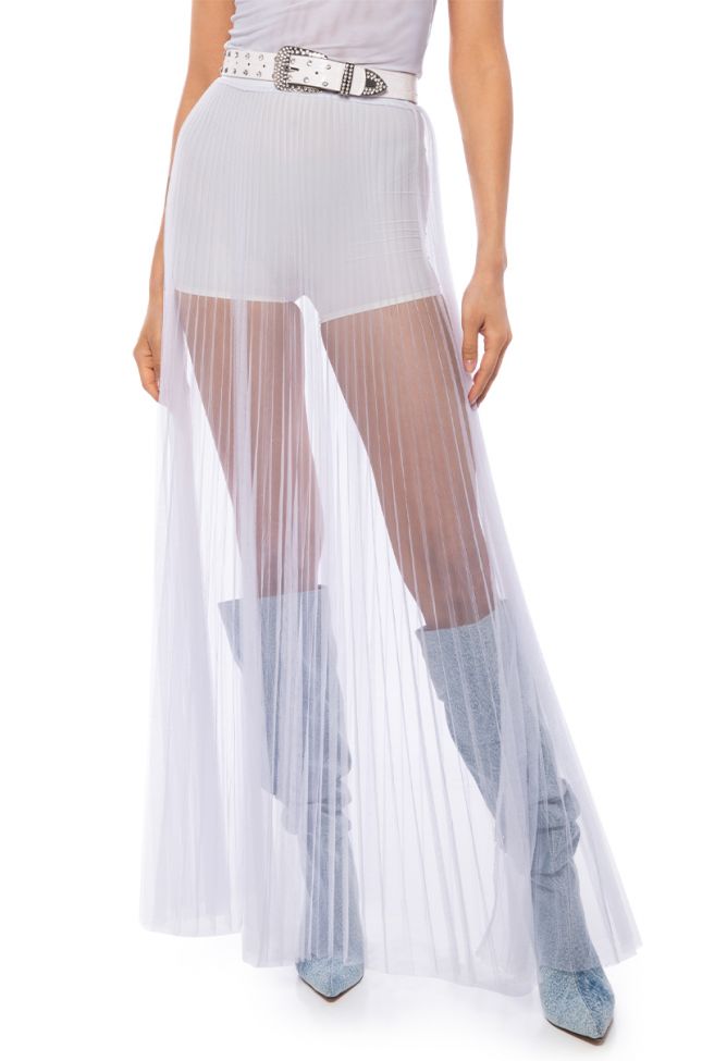 CAN'T STOP MAXI TULLE SKIRT IN WHITE