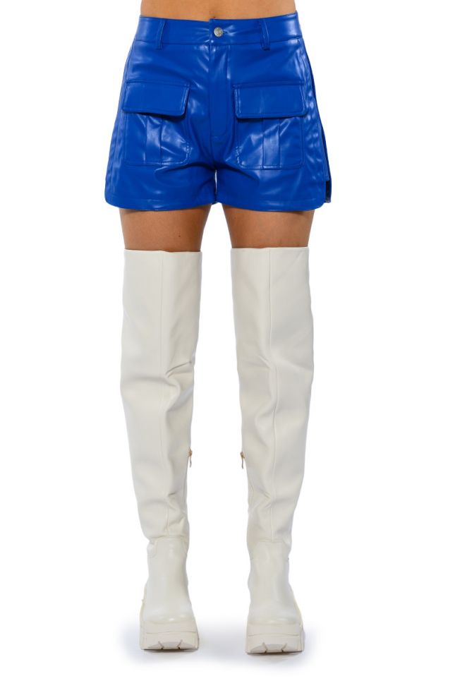 Full View Cora Pocket Detail Faux Leather Short