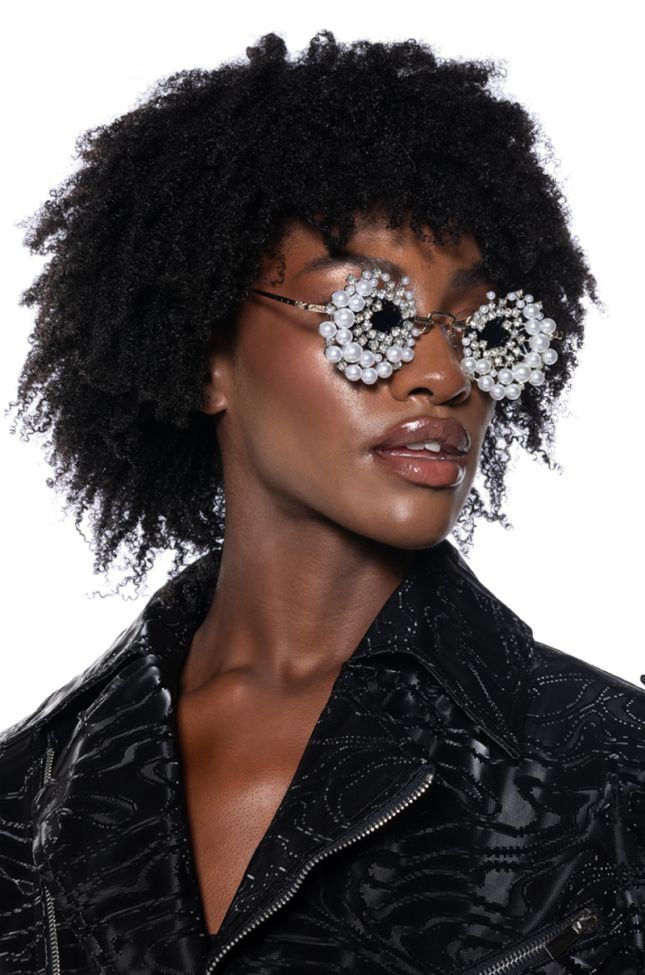 Front View Fashion Week Glasses