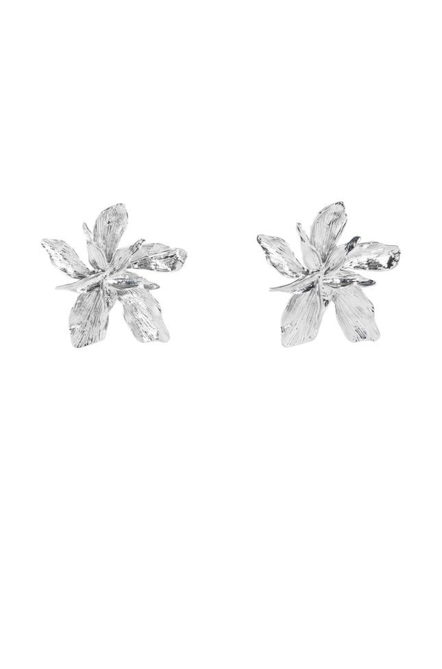 Side View Fiji Textured Flower Earrings In Silver