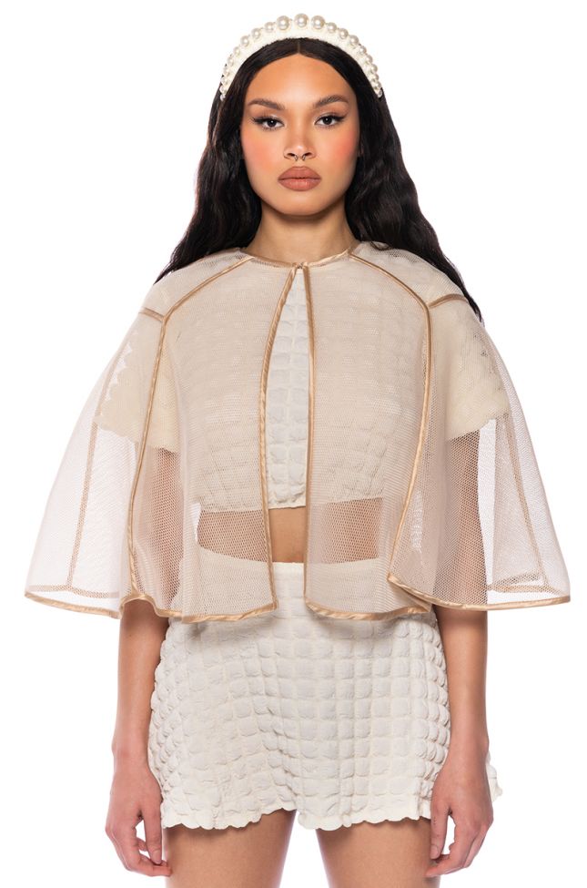 Front View Fit For A Queen Mesh Cape
