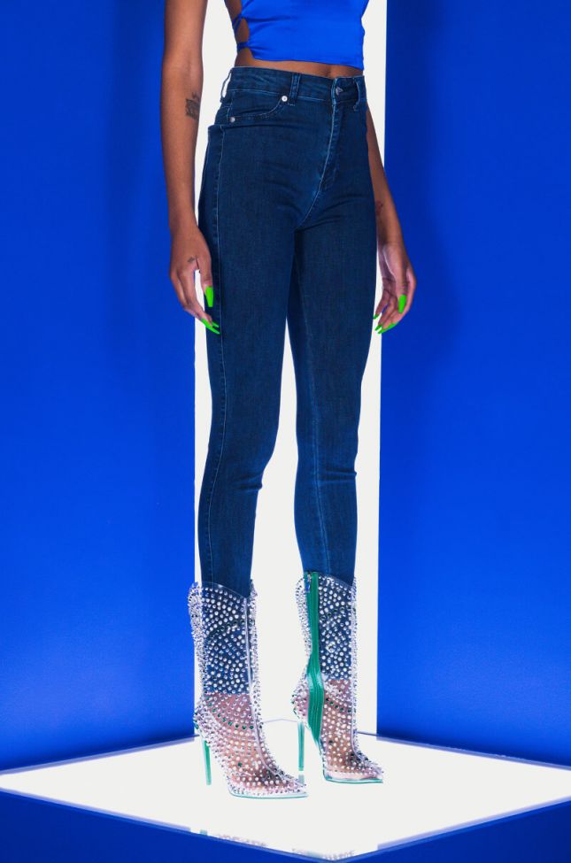 Front View Flex-fit High Waisted Super Stretchy Skinny Jeans