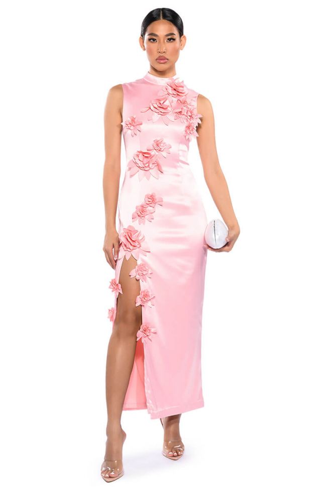 GENEVIEVE FLORAL MAXI DRESS WITH SLIT