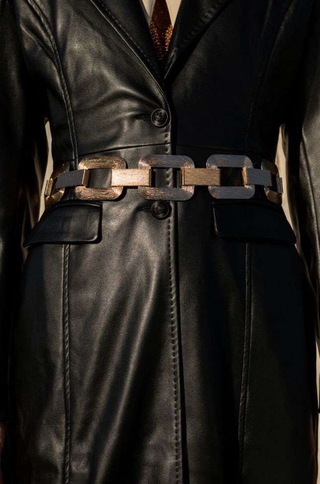 Front View Hold Up Western Chain Belt