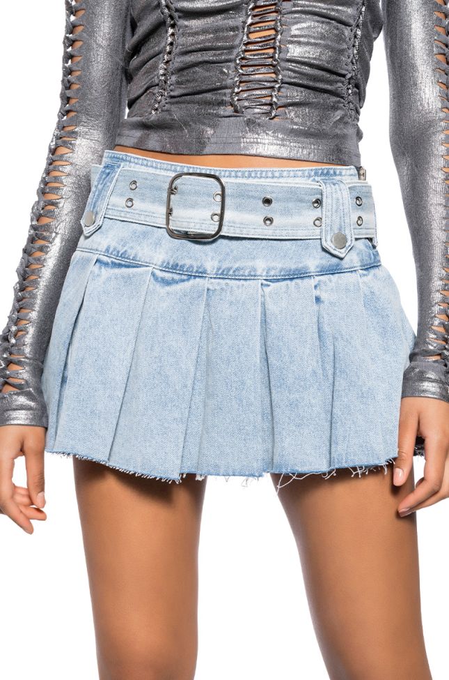 Extra View I Know You Pleated Denim Skirt