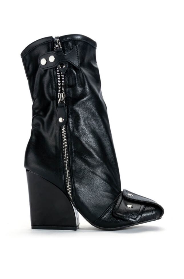 Side View Its A Look Chunky Bootie In Black