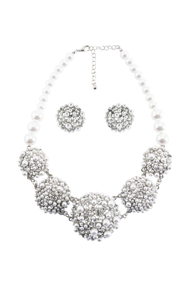 Side View Kali Embellished Pearl Statement Necklace And Earrings Set