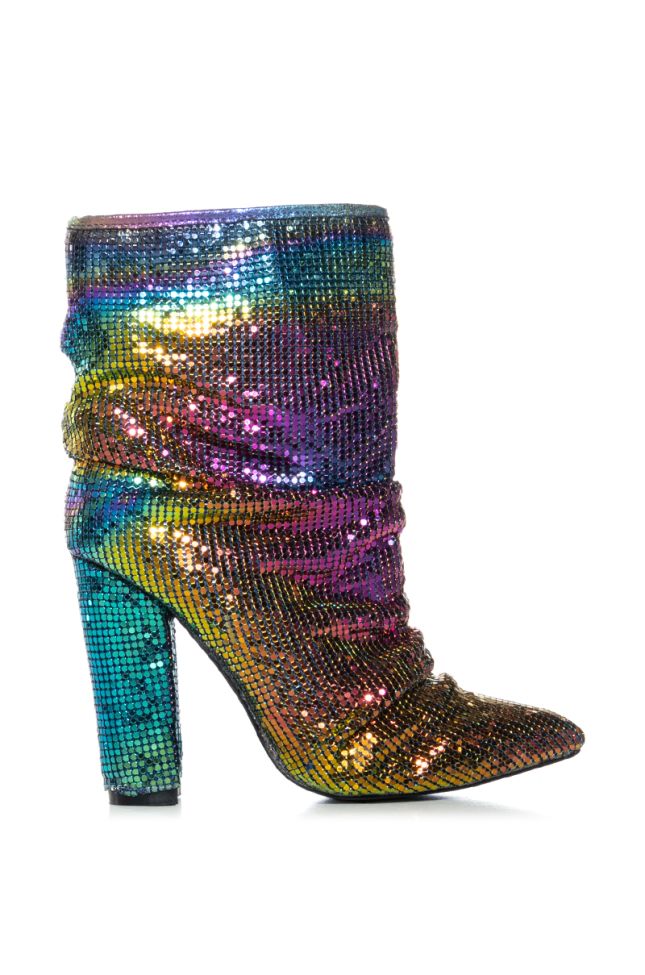 Side View King Scrunched Chainmail Bootie In Multi