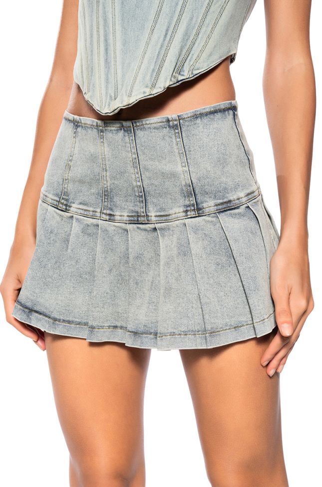 Side View Kristy Pleated Stone Wash Denim Mini Skirt