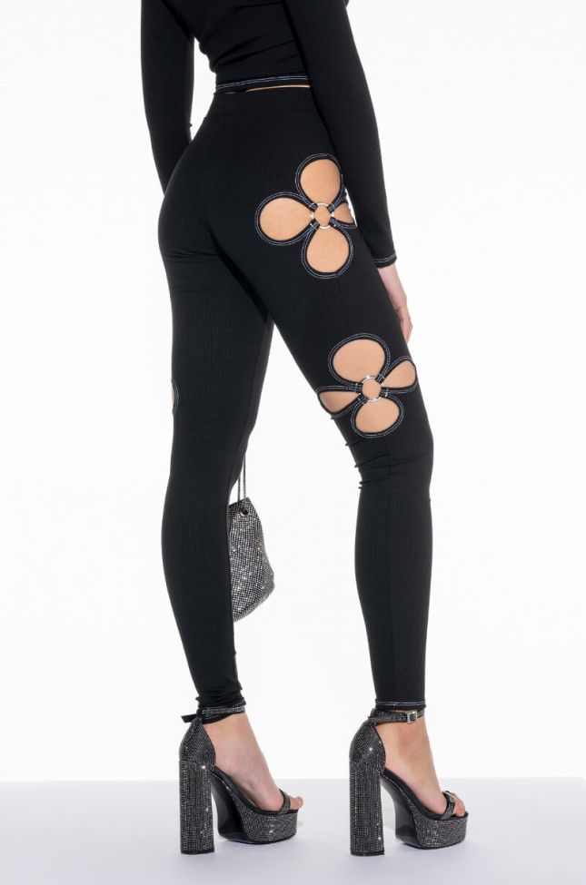 Front View Kylie Cut Out Ribbed Legging