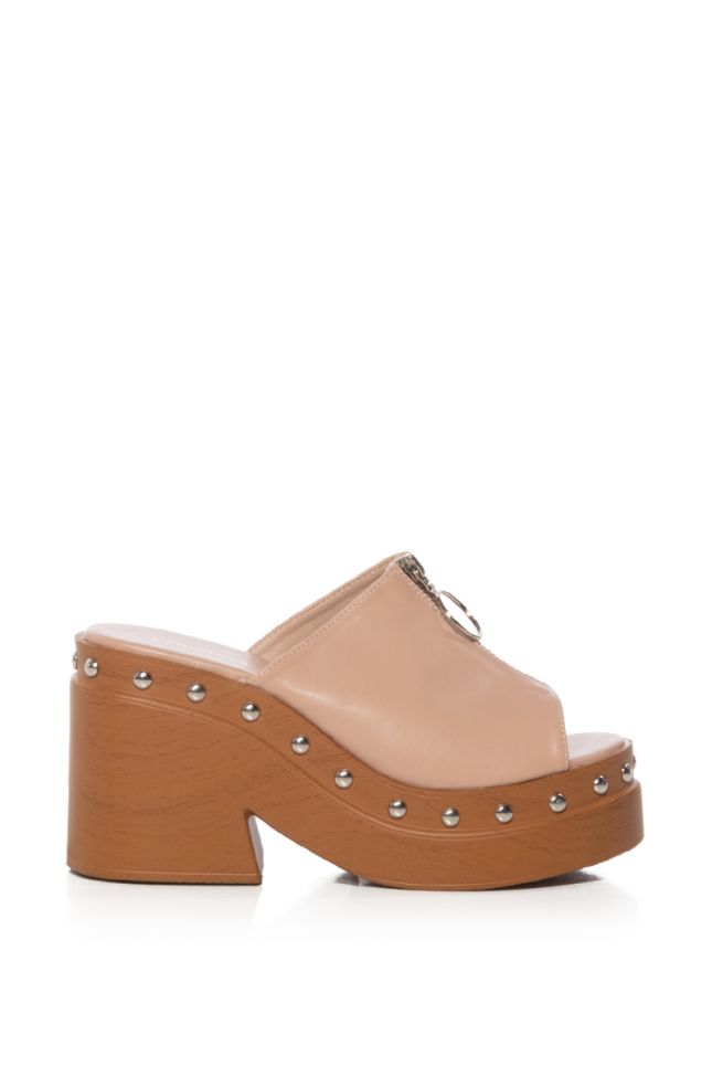 MAIN ATTRACTION CHUNKY PLATFORM MULE IN NUDE