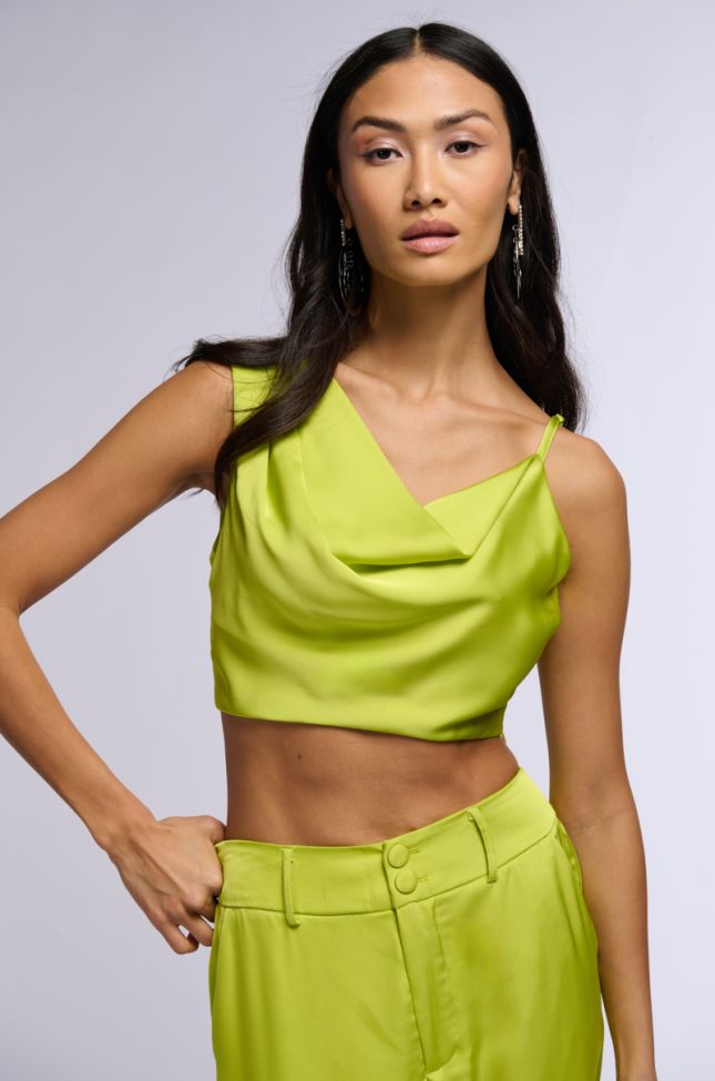 Extra View Move And Shake Cropped Top