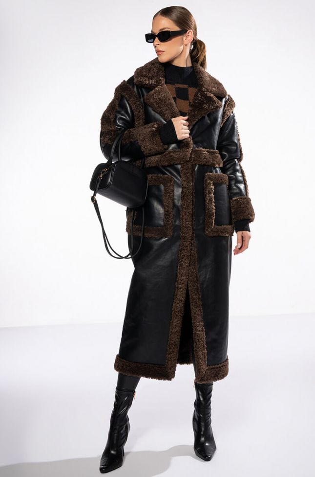 AZALEA WANG BRUSSELS MULTIFUNCTIONAL MIXED MATERIAL TEDDY COAT WITH DETACHABLE TRENCH
