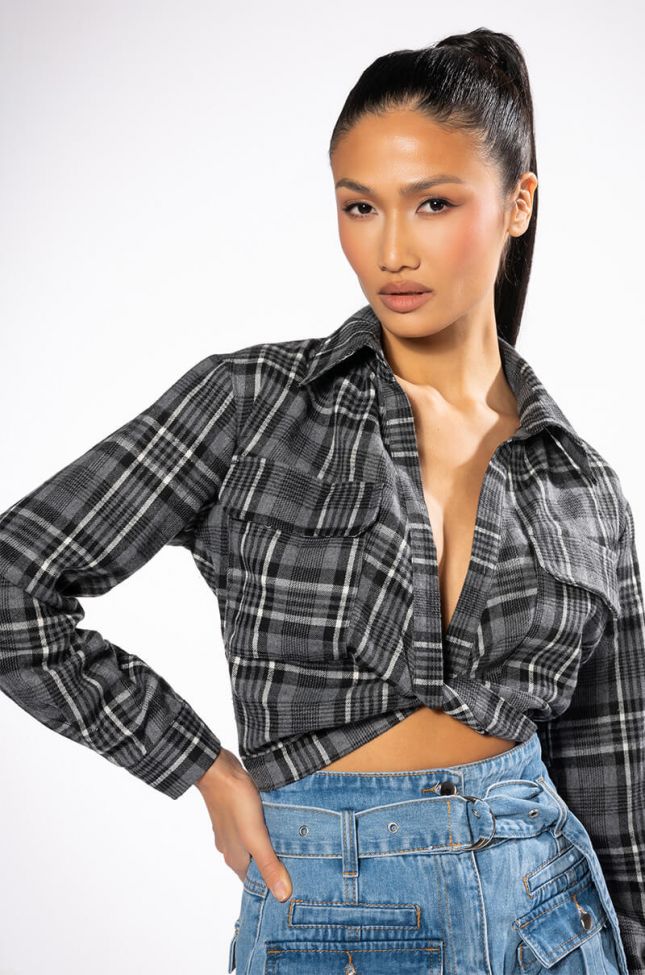 Front View No Fronting Cropped Plaid Top