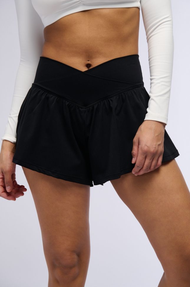Extra View On The Move Ruffle Short In Black