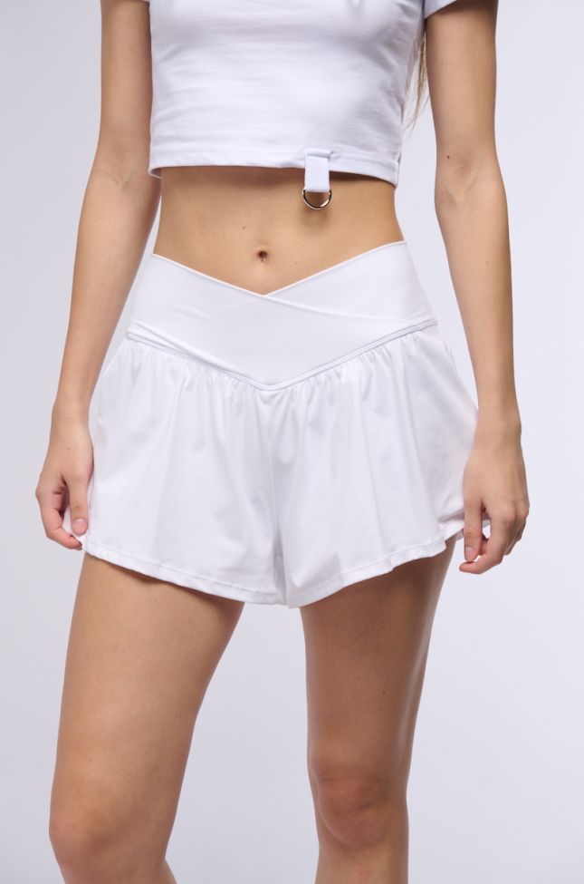 Extra View On The Move Ruffle Short In White
