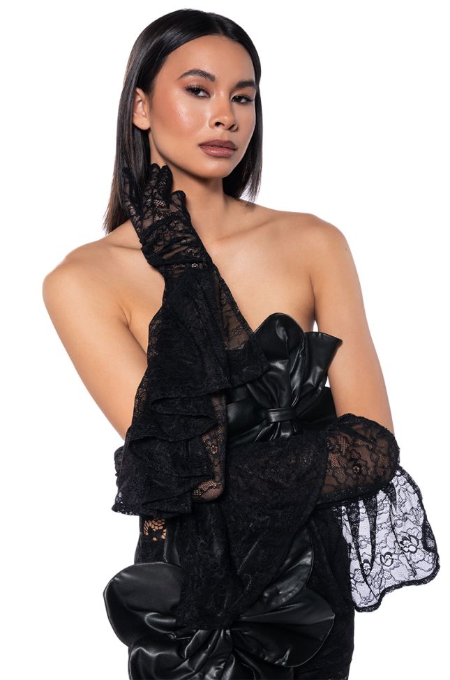 Front View Own The Night Lace Ruffle Glove