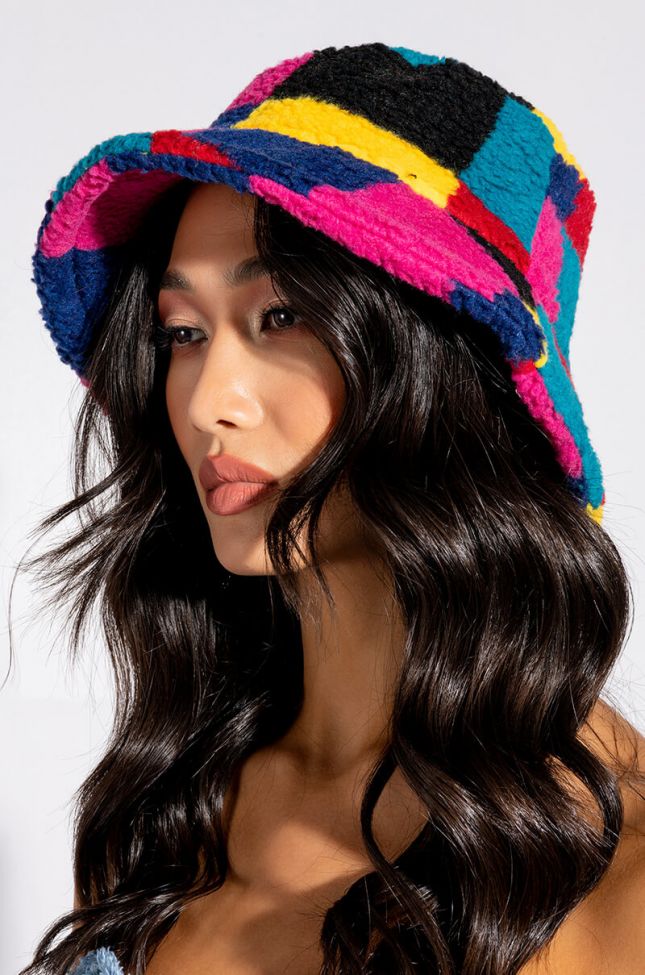 Side View Patchwork Sherpa Bucket Hat