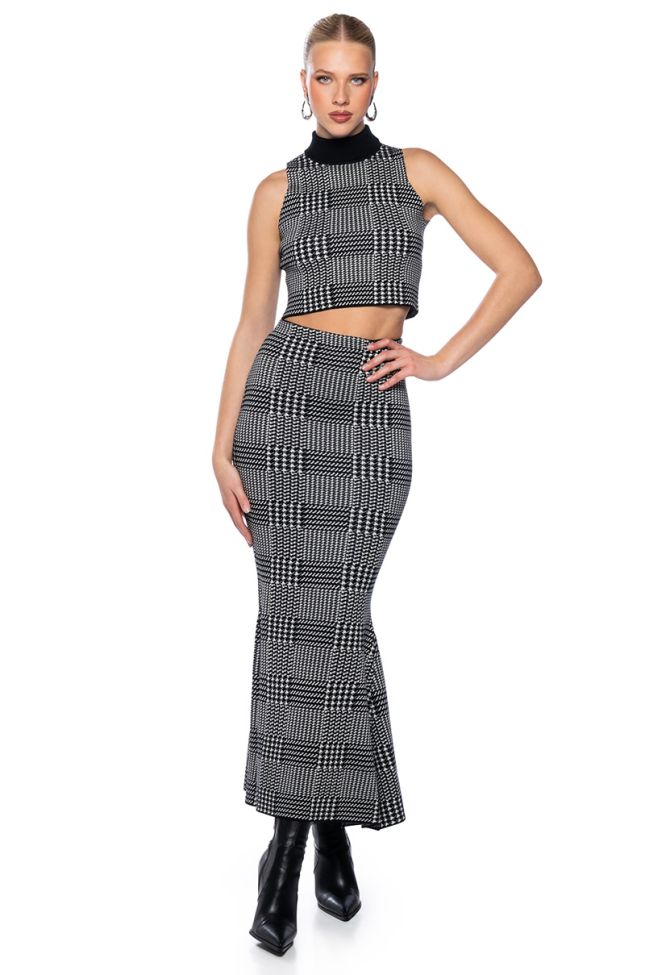 Side View Plaid About You Knit Mermaid Maxi Skirt