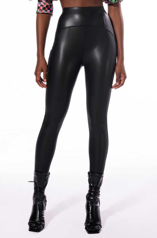 Detail View Rio High Rise Legging With 4 Way Stretch