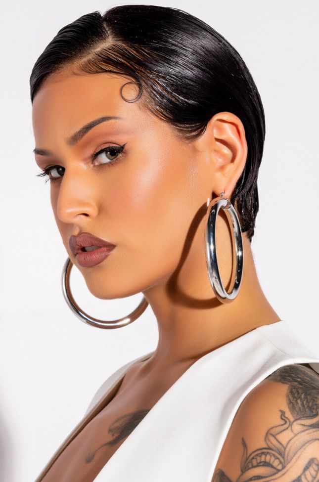 Front View She Thiccc 80mm Hoops
