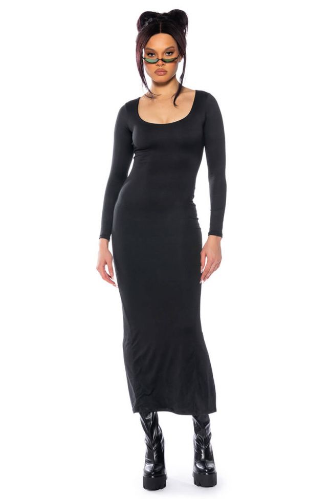 SHES SLEEK DOUBLE LAYER MAXI DRESS IN BLACK