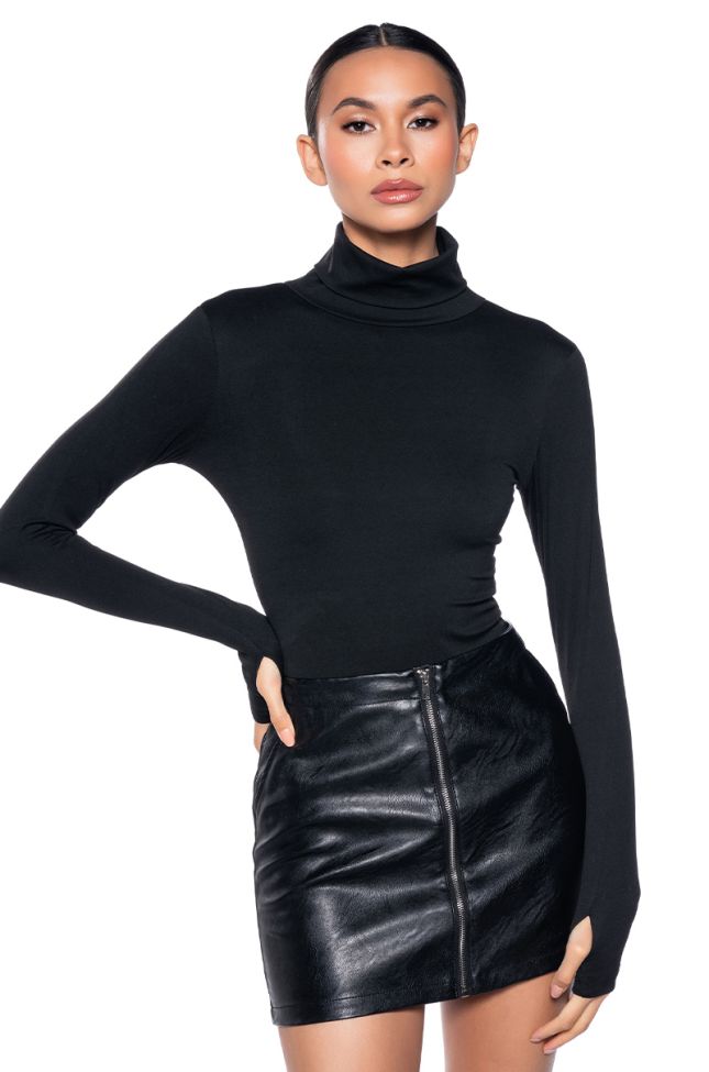 Front View Snatched Basic Mock Neck Long Sleeve Bodysuit