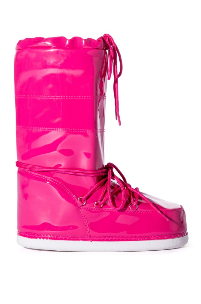 SNOWBELL PATENT COLD WEATHER BOOT IN PINK
