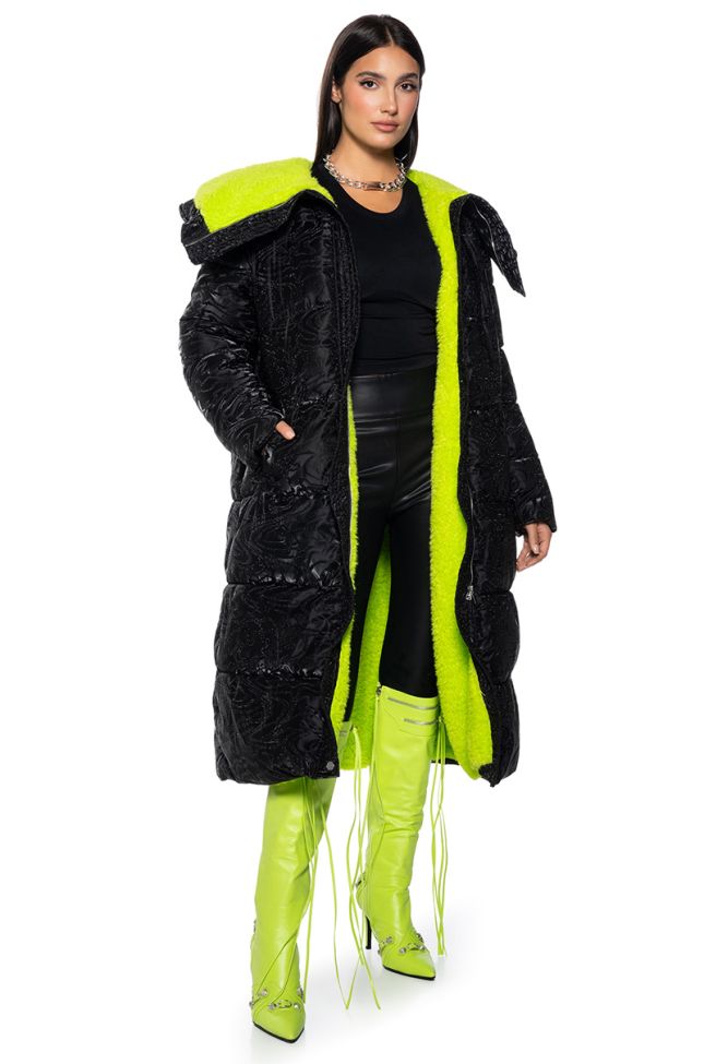 Front View Stand Out Long Puffer With Sherpa Lining