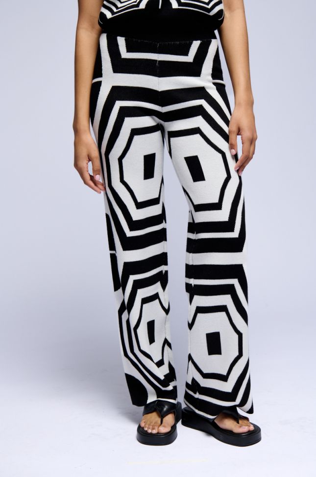 Side View Stop And Stare Geometric Print Knit Pant