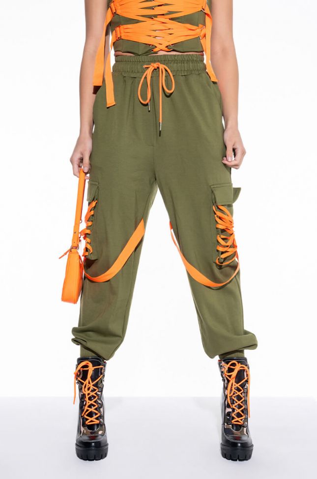 Front View Strap Strap Colorblock Jogger
