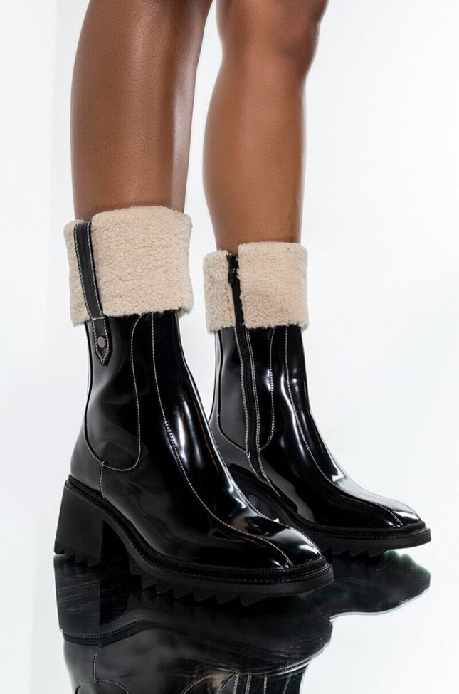 Front View Street Style Star Chunky Heel Boot