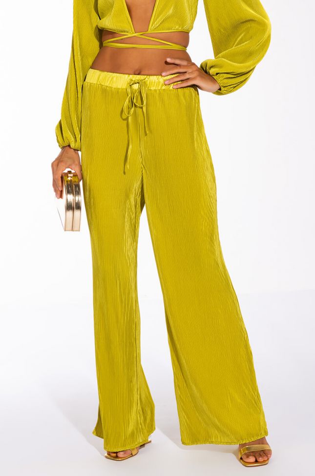 Front View Sweet Apple Plisse Palazzo Pant